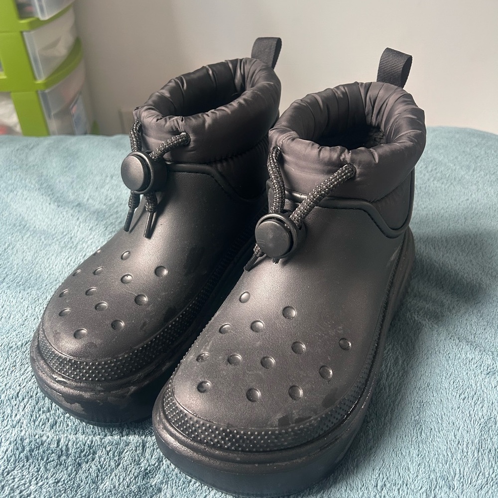 Crocs boots black size w7